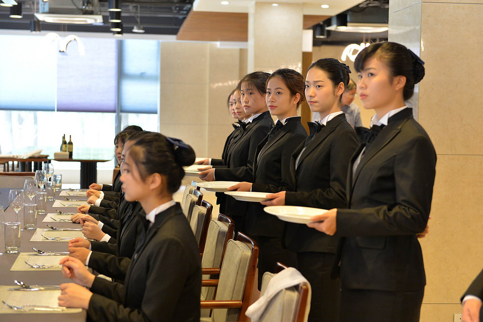 酒店管理專業 連接旅游業與餐飲業的橋梁